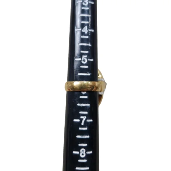 Size 6 Vintage Avon Gold Toned Cameo Perfume Ring - Picture 3 of 4